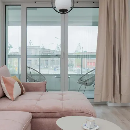 アパート Eleganckie Blisko Rzeki W Gdansku Z Balkonem By Renters