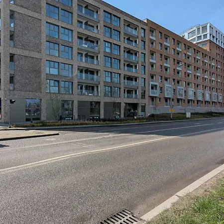 Eleganckie Blisko Rzeki W Gdansku Z Balkonem By Renters Lägenhet Gdańsk