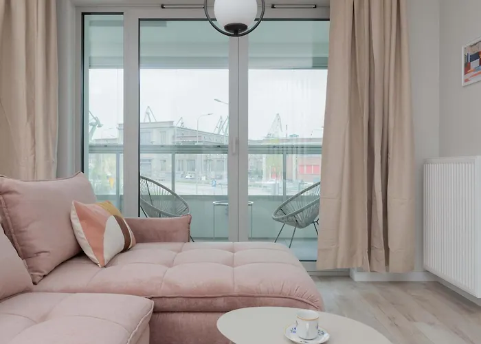 Daire Eleganckie Blisko Rzeki W Gdansku Z Balkonem By Renters