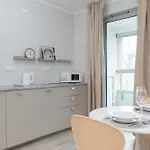 Eleganckie Blisko Rzeki W Gdańsku Z Balkonem By Renters Apartament